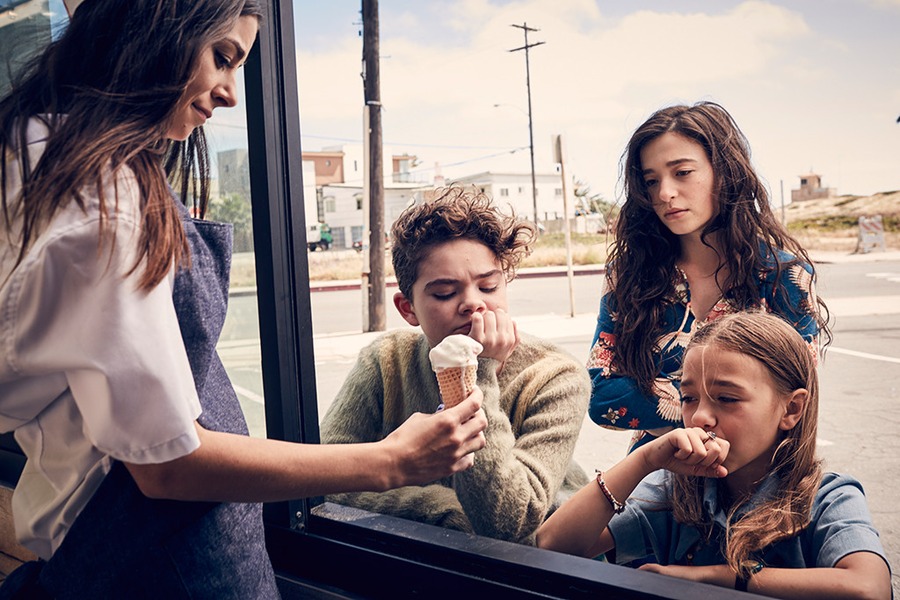 Better Things, Pamela Adlon